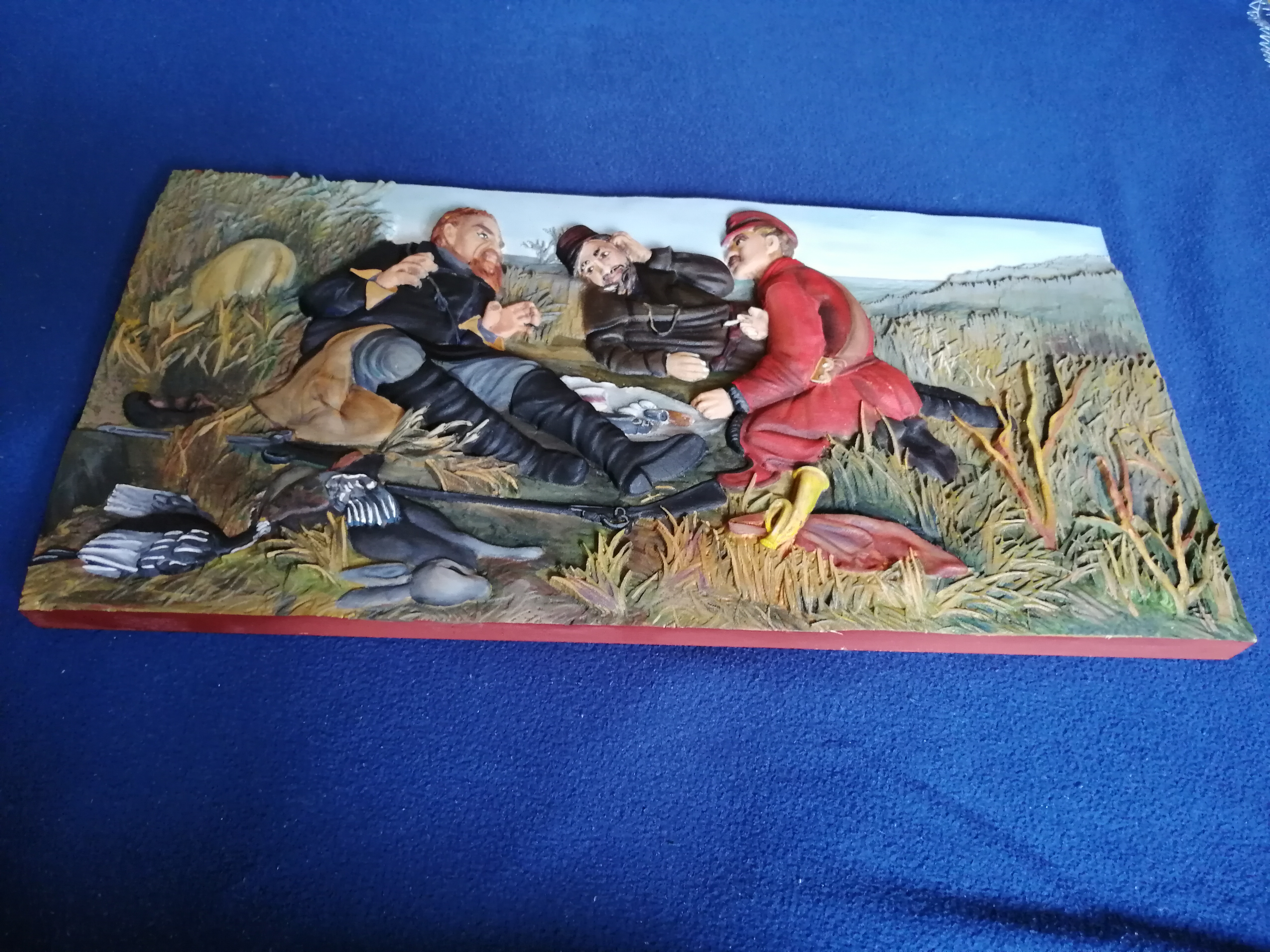 Резная картина Охотники на привале