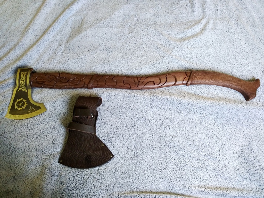 Славянский топор Ярило